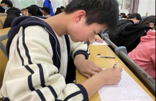 国产午夜福利十八禁在线观看
