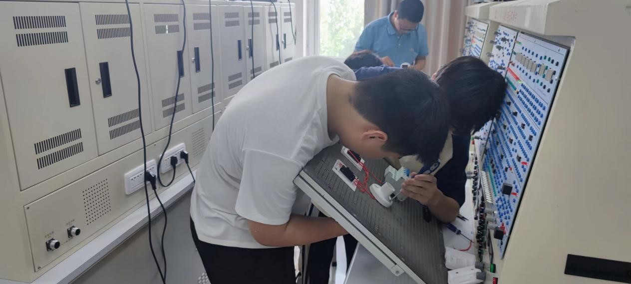 国产午夜福利十八禁在线观看