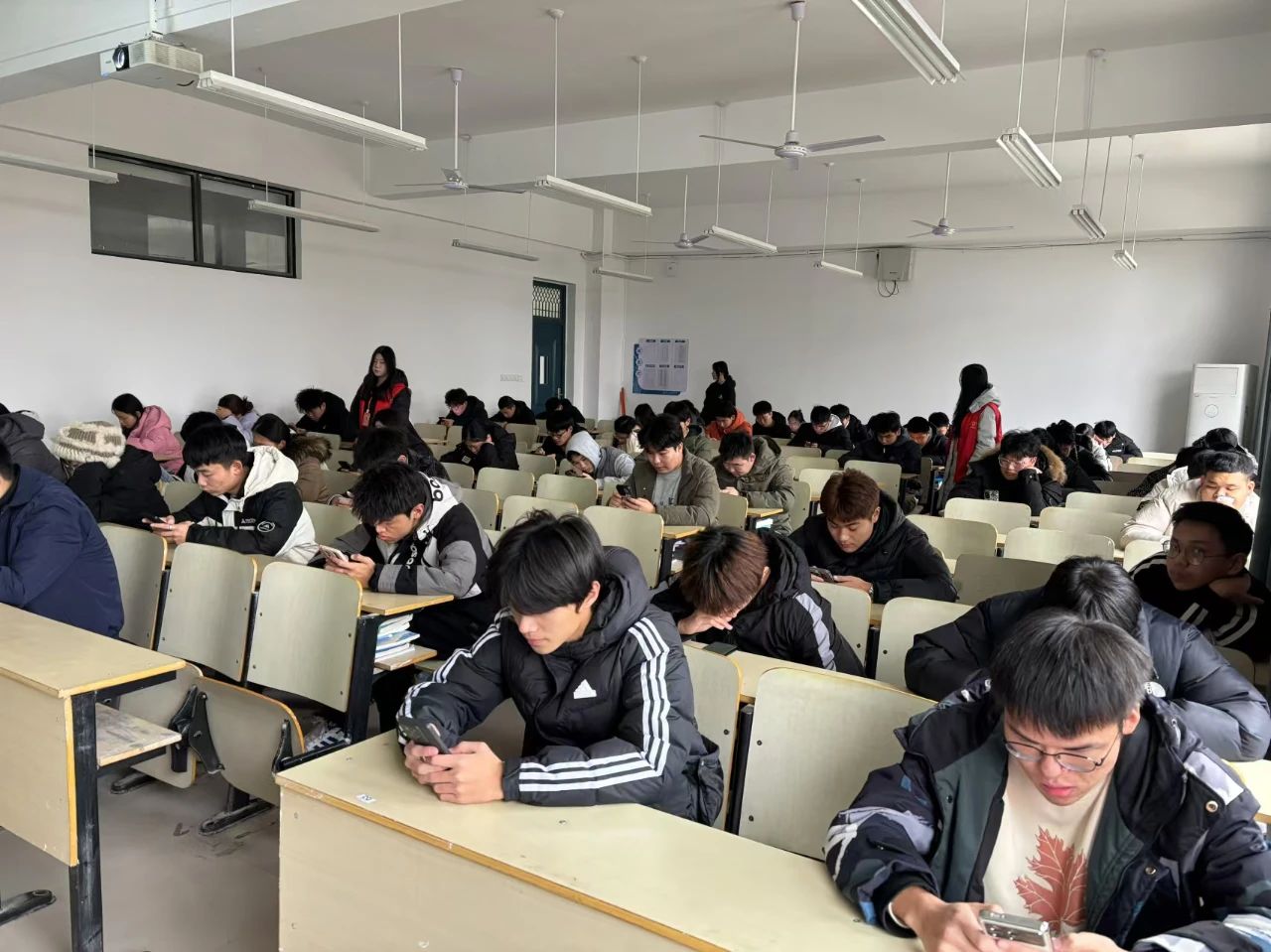 国产午夜福利十八禁在线观看