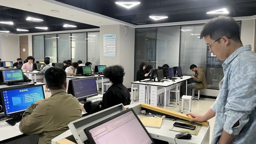 国产午夜福利十八禁在线观看